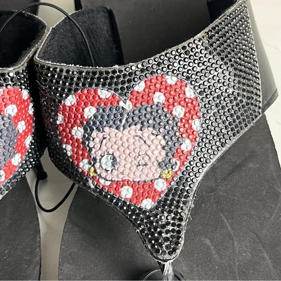BETTY BOOP Sparkly Flip Sandals - Picture 7 of 10